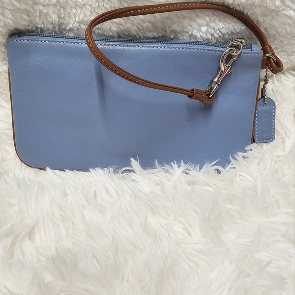 Coach Hampton Bag Classy Vintage Wristlet Blue Leather Authentic 💙 Buckle Snap